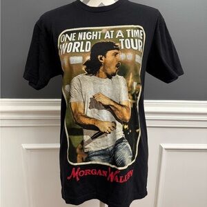 Morgan Wallen tour T shirt size medium
